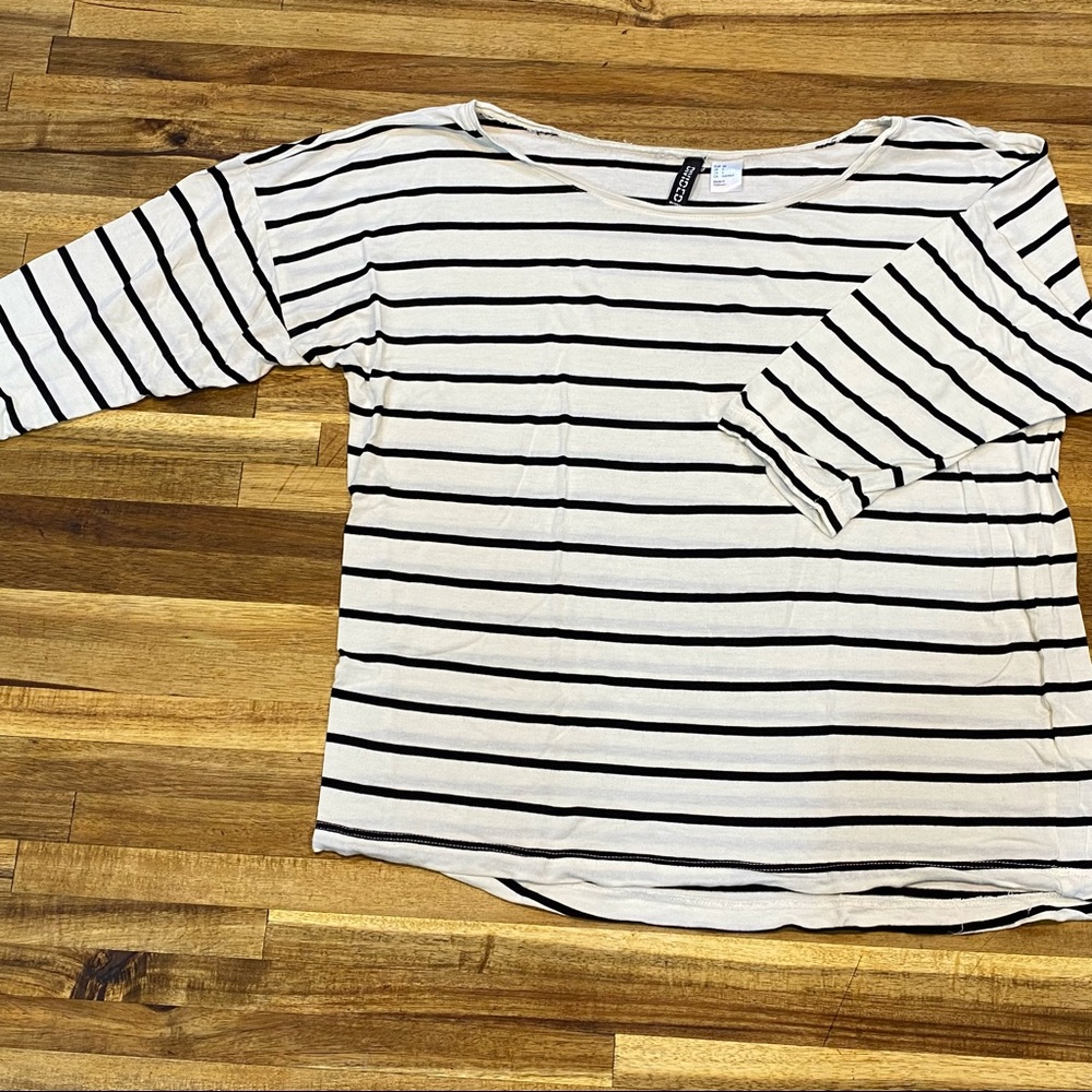 H&M Striped Quarter-Sleeve Top